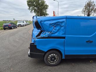 Renault Trafic 2.0 dCi 16V picture 5