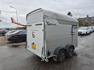 krockskadad bil aanhanger Cheval Liberte Debon  2024/4
