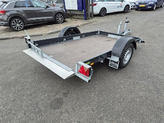 krockskadad bil aanhanger -  Unsinn type AS 750 2013/7