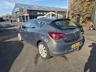 Opel Astra 1.4 Turbo picture 2