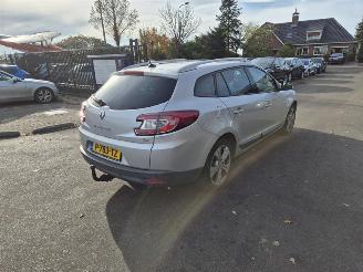 krockskadad bil auto Renault Mégane Grandtour 1.4 TCe 2012/3