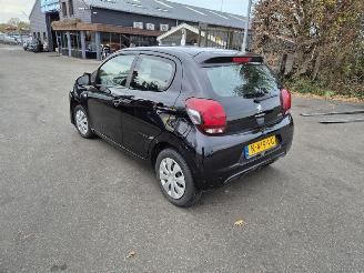 Peugeot 108 1.0 VVT-i picture 2