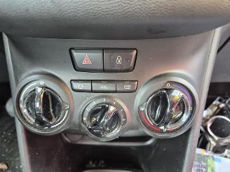 Peugeot 208 1.2 Vti picture 6