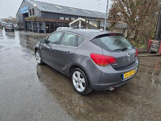 Opel Astra 1.4 Turbo picture 2