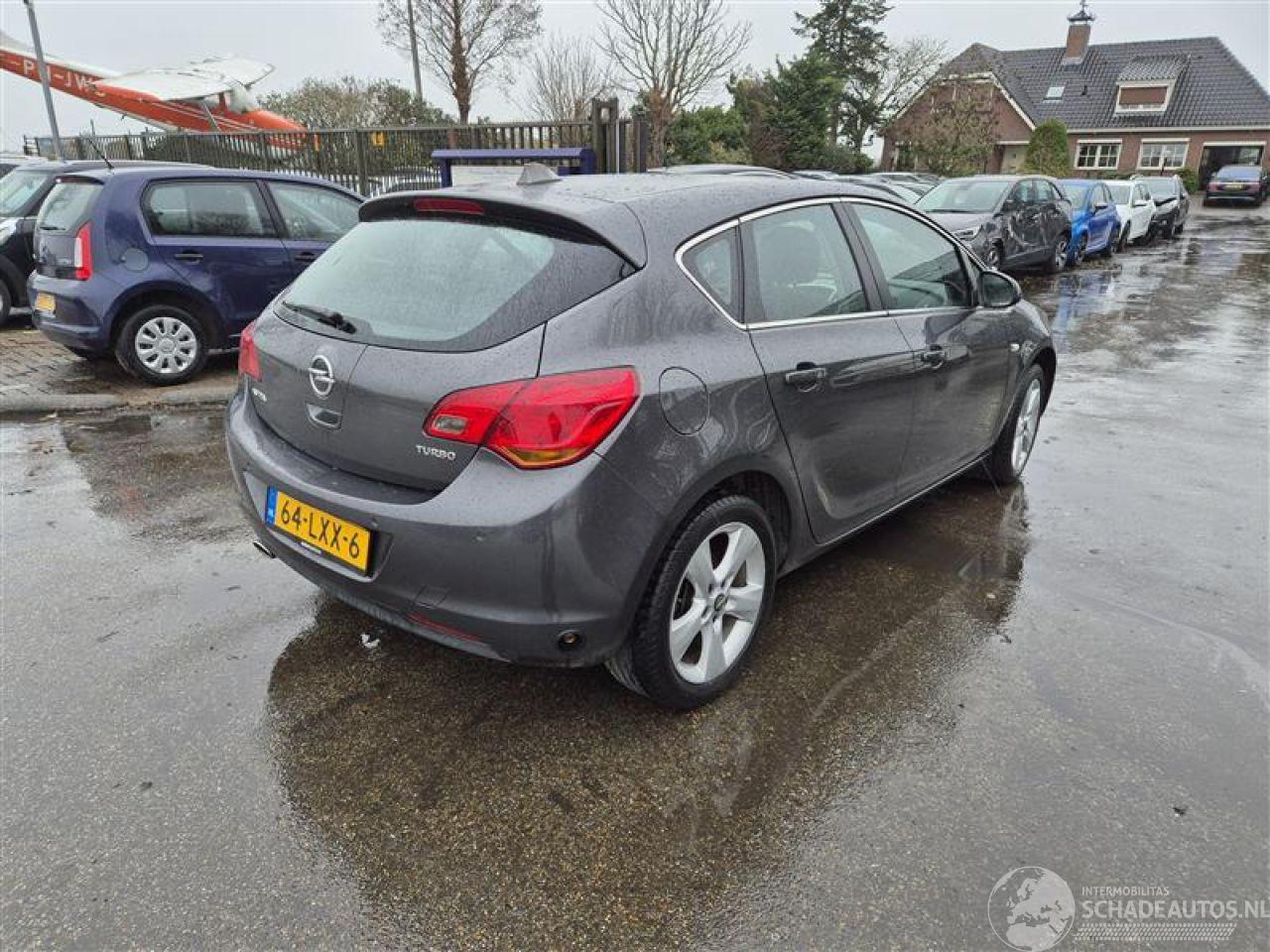 Opel Astra 1.4 Turbo