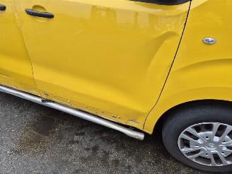 Opel Vivaro 2.0 D picture 6