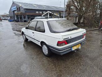 Peugeot 309 1.4 picture 2