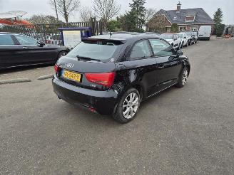 krockskadad bil auto Audi A1 1.2 TFSi 2011/5