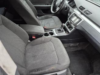 Volkswagen Passat 1.6 TDi picture 16
