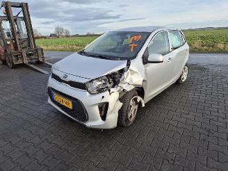 Kia Picanto 1.0 12v picture 3