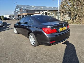 BMW 7-serie 750i picture 2
