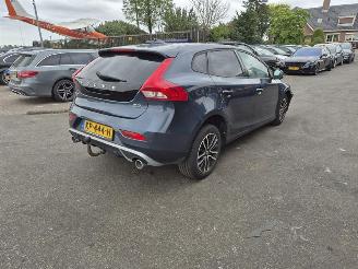 Unfallwagen Volvo V-40 D2 2016/11
