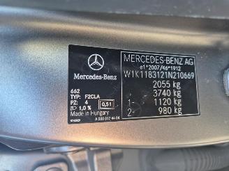 Mercedes Cla-klasse 200d picture 9