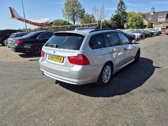 damaged passenger cars BMW 3-serie 316 d Touring 2011/4