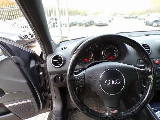 Audi  2.0 16V FSI S-line picture 6