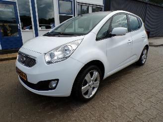 uszkodzony samochody osobowe Kia Venga 1.4i-16v 2011/5
