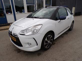 damaged passenger cars Citroën DS3 Cabrio 1.2 VTi Chic 2013/9