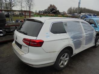 Volkswagen Passat  picture 6
