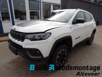 Dezmembrări autoturisme Jeep Compass Compass II (MP), SUV, 2016 1.3 4XE 240 16V 4x4 2022/9