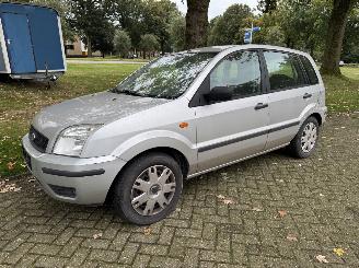 uszkodzony samochody osobowe Ford Fusion  2003/1