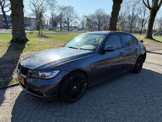 Damaged car BMW 3-serie 95 kW (129 PK)  1995 cc. 2006/3