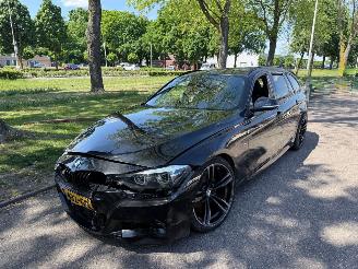 krockskadad bil auto BMW 3-serie 135 kW (184 PK)  1998 cc. XDRIVE M SPORT 2019/3
