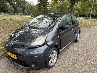 Voiture accidenté Toyota Aygo  2012/1