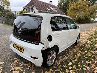 Volkswagen Up!  picture 5