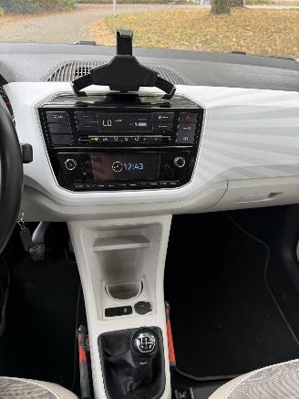 Volkswagen Up!  picture 18