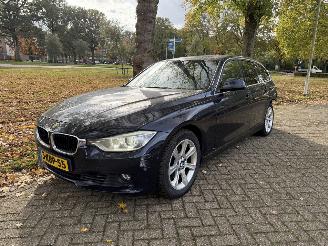 skadebil auto BMW 3-serie  2013/1