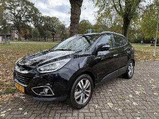 damaged passenger cars Hyundai Ix35  2014/1
