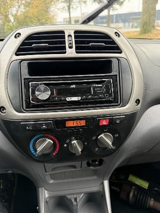 Toyota Rav-4  picture 14