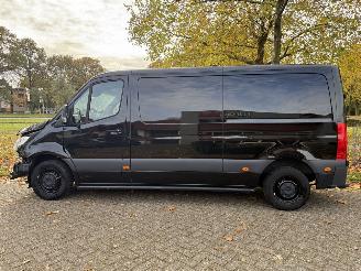 Mercedes Sprinter  picture 2