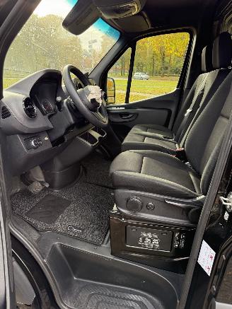 Mercedes Sprinter  picture 16