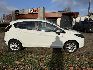 Ford Fiesta  picture 6