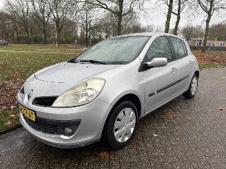 Unfallwagen Renault Clio  2007/1