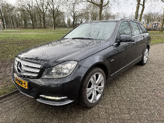 Vaurioauto  passenger cars Mercedes C-klasse 180 business class 2011/1