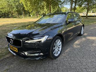 uszkodzony samochody osobowe Volvo V-90  2017/1
