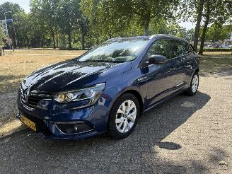 Voiture accidenté Renault Mégane  2018/1