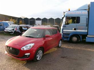 skadebil auto Suzuki Swift 1.2 Avantage 5 Drs 2019/1