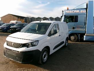 skadebil bedrijf Peugeot Partner 1.6 HDI Pro 2019/4