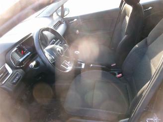 Renault Clio 1.0 Zen 5 Drs- HB picture 21