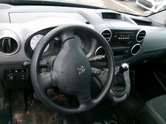 Peugeot Partner Tepee 1.2 Tepee Active picture 28