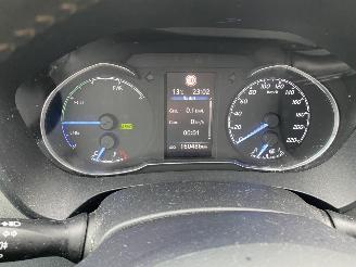 Toyota Yaris 1.5 Hybrid 5drs picture 55