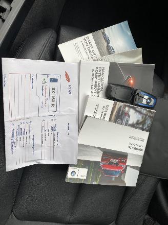 BMW 3-serie 330d xDrive High Executive Touring Pano picture 41