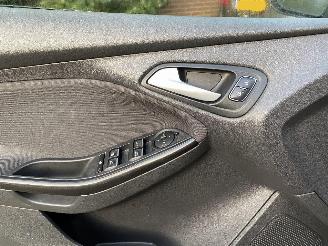 Ford Focus 1.5 Automaat Kombi motor probleem picture 22