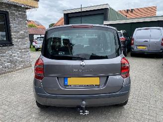 Renault Modus Automaat 1.6 82KW VASTE PRIJS picture 11