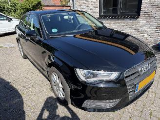 krockskadad bil auto Audi A3 Automaat SPORTBACK 1.2 TFSI Attraction 5drs 2014/4