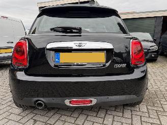 Mini Cooper Automaat 1.5 Chilli/Mary-Lebone Vaste prijs picture 4