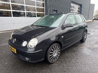 skadebil auto Volkswagen Polo 1.2 12V Hatchback  Benzine 1.198cc 47kW (64pk) 2005/5
